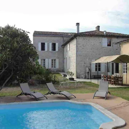 Penzion Le Logis Du Medoc Saint-Yzans-de-Médoc
